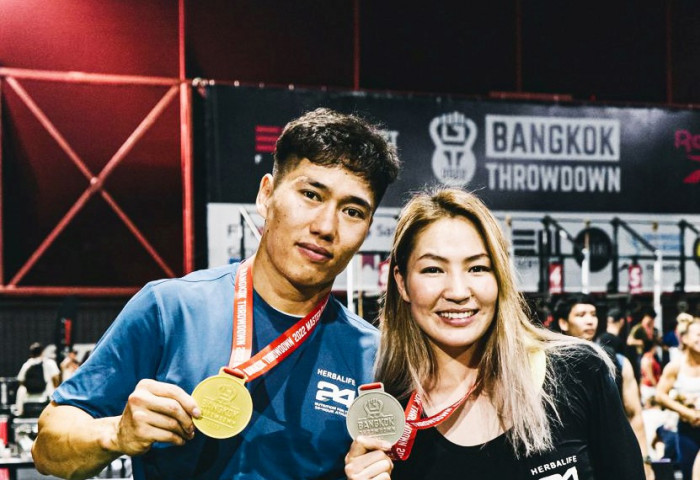 Кроссфитийн тамирчид Bangkok throwdown тэмцээнээс алт мөнгөн медаль хүртлээ