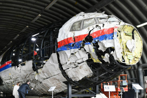 “MH17” онгоцыг сүйрүүлсэн зэвсгийг Путин нийлүүлсэн гэв