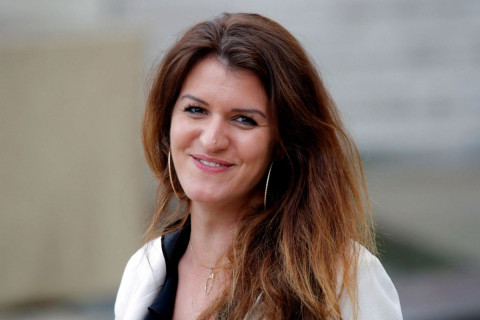 Францын засгийн газрын эмэгтэй сайд “Playboy” сэтгүүлийн нүүрэнд зургаа тавиулаад шүүмжлүүлэв