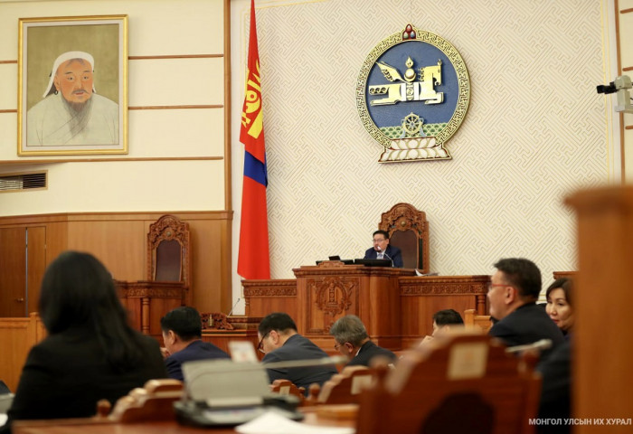 Монгол Улсын Үндсэн хуульд оруулах өөрчлөлтийн төслийг баталлаа