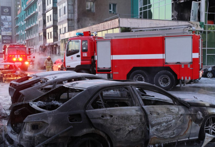 ОБЕГ | 40 иргэнийг ойролцоо байрлах зочид буудал руу нүүлгэн шилжүүллээ