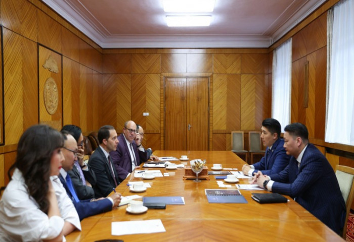 Монгол дахь Америкийн худалдааны танхимын Удирдах зөвлөлийн төлөөлөгчдийг хүлээн авч уулзлаа